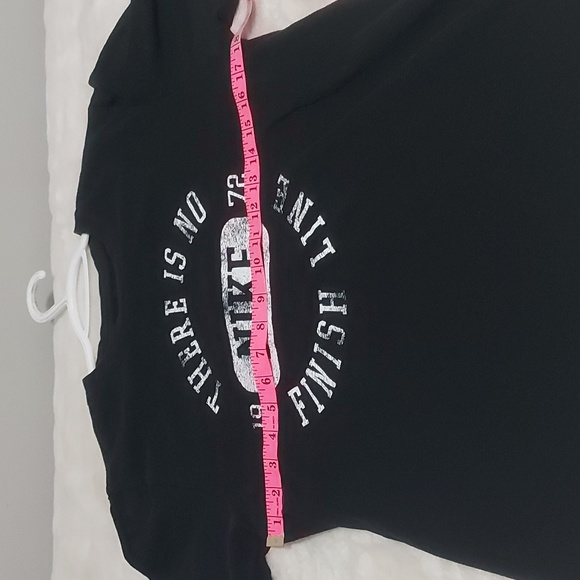 Nike 1972 There is no Finish Line mens graphic tshirt - Picture 5 of 8